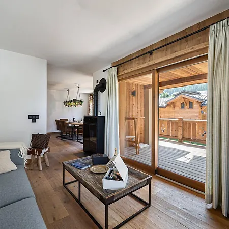 Superbe A Le Praz, Proche Des Pistes, Avec Parking Et Wifi - Fr-1-568-5 *