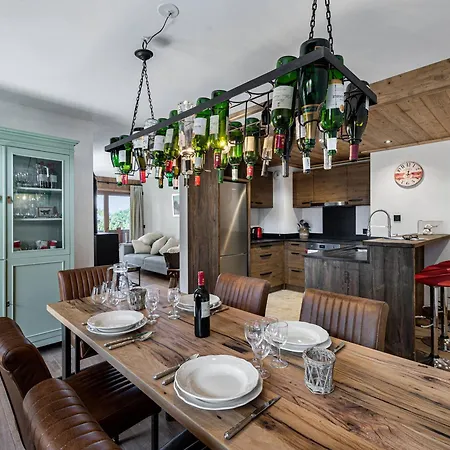 Superbe A Le Praz, Proche Des Pistes, Avec Parking Et Wifi - Fr-1-568-5 Appartement